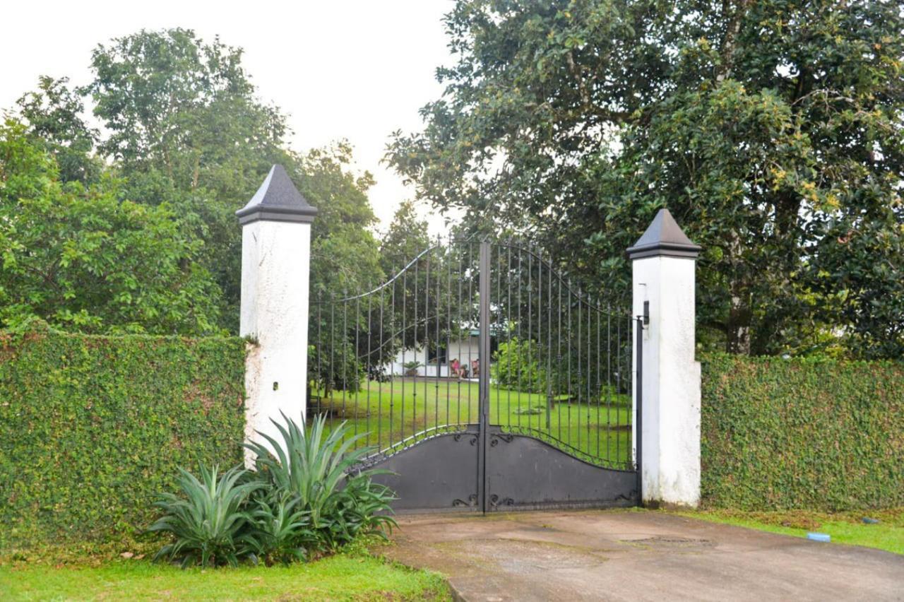 Casa Kamagu Villa La Fortuna Exterior photo